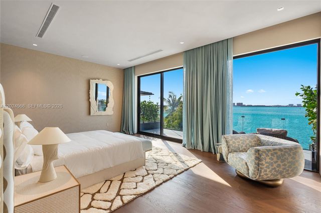 857 N Shore Dr, Miami Beach, FL 33141