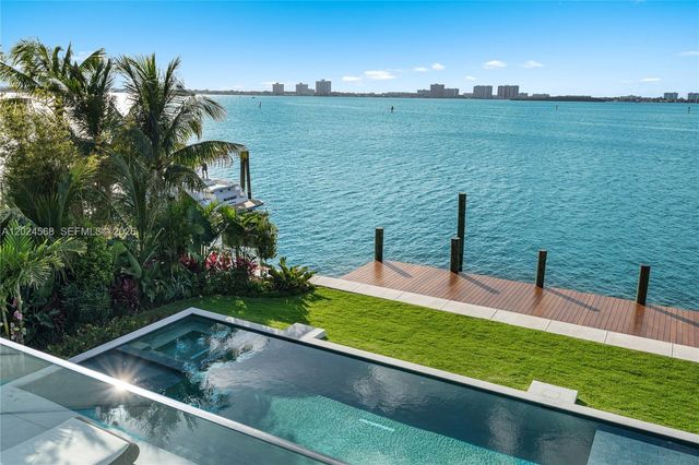 857 N Shore Dr, Miami Beach, FL 33141