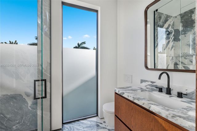 857 N Shore Dr, Miami Beach, FL 33141