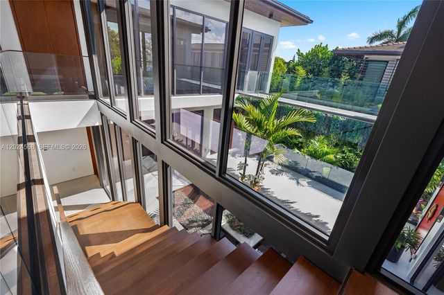 857 N Shore Dr, Miami Beach, FL 33141