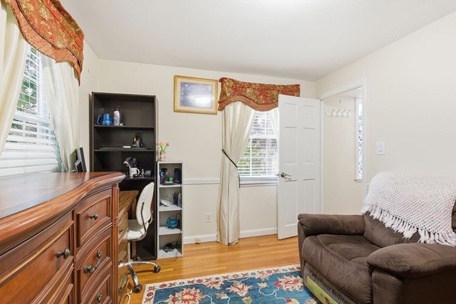 560 Worcester St, Wellesley, MA 02481