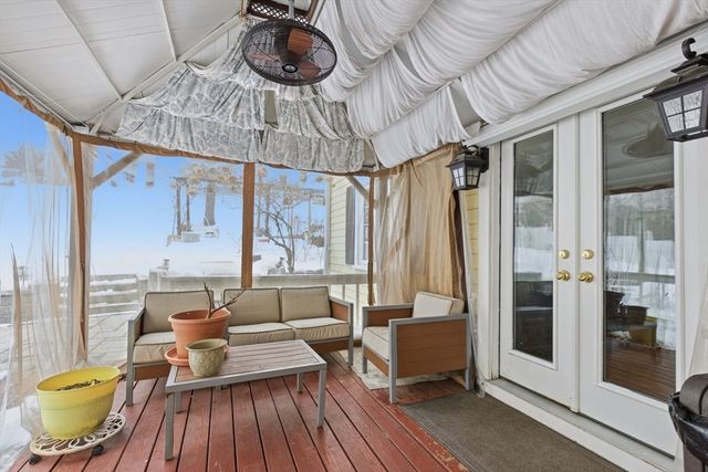 560 Worcester St, Wellesley, MA 02481