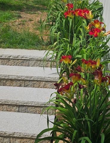 560 Worcester St, Wellesley, MA 02481