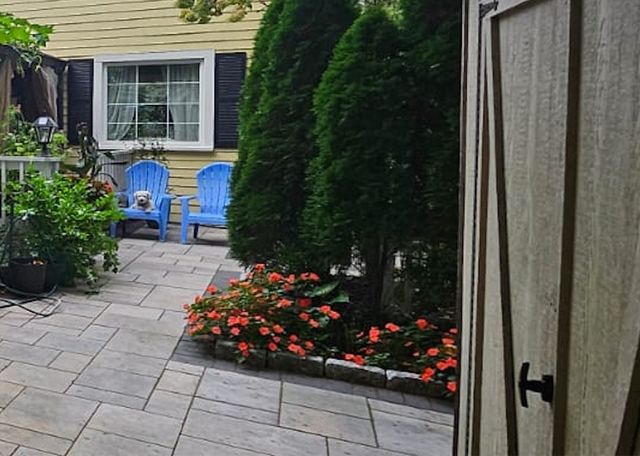 560 Worcester St, Wellesley, MA 02481