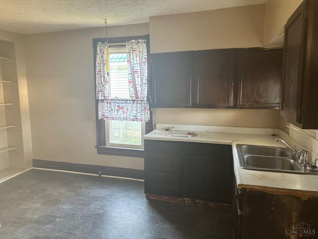 503 S Broadway Street, Blanchester, OH 45107