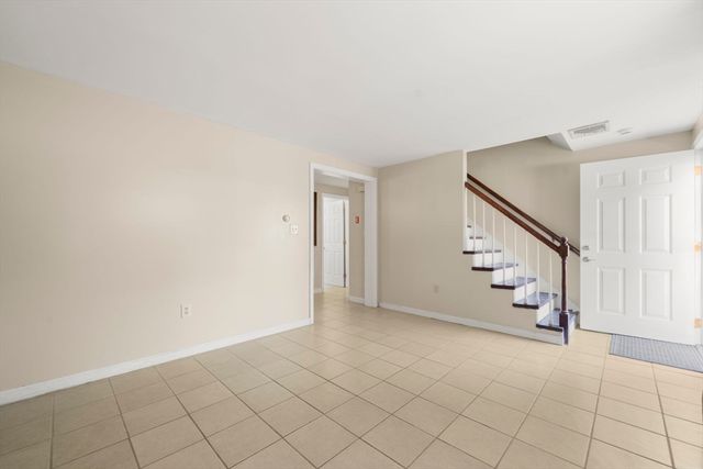 7 Ivy Cir 7, Norwood, MA 02062