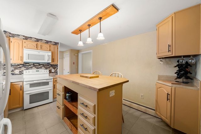 7 Ivy Cir 7, Norwood, MA 02062