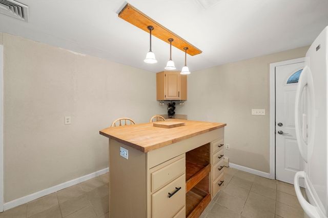7 Ivy Cir 7, Norwood, MA 02062