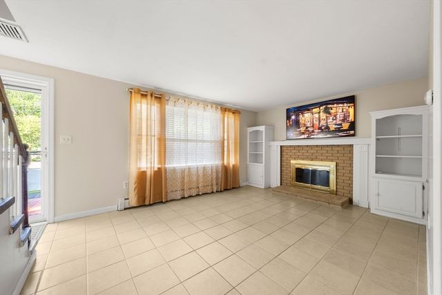 7 Ivy Cir 7, Norwood, MA 02062