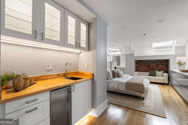 30 5th Street NE 1001, Atlanta, GA 30308
