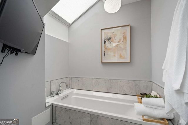 30 5th Street NE 1001, Atlanta, GA 30308