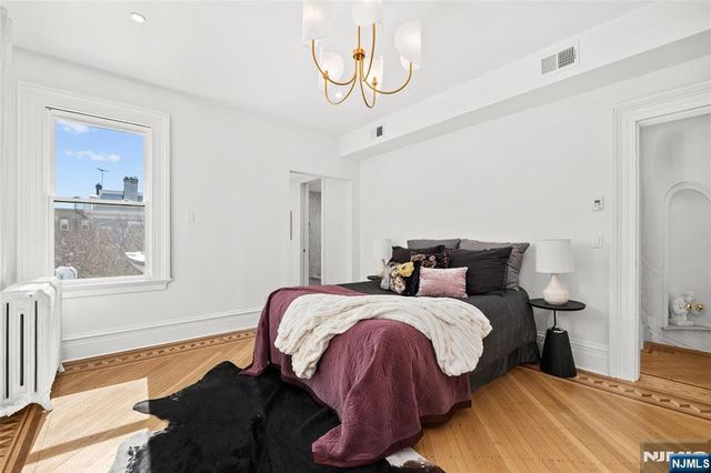 55 Reservoir Avenue, Jersey City, NJ 07307