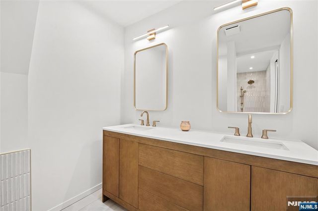 55 Reservoir Avenue, Jersey City, NJ 07307