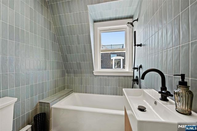 55 Reservoir Avenue, Jersey City, NJ 07307