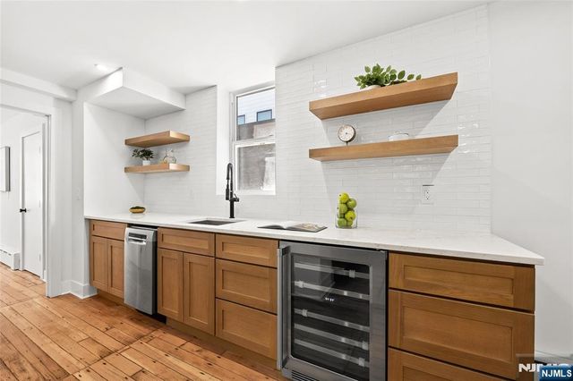 55 Reservoir Avenue, Jersey City, NJ 07307