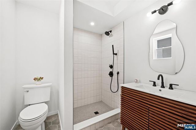 55 Reservoir Avenue, Jersey City, NJ 07307