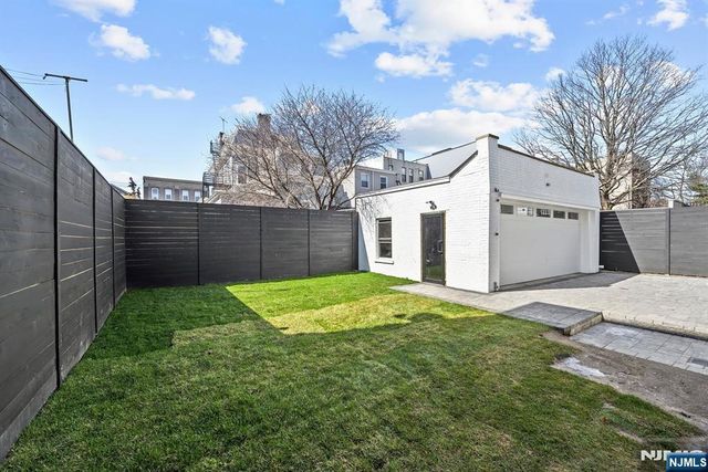 55 Reservoir Avenue, Jersey City, NJ 07307