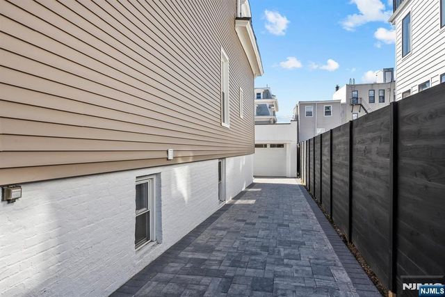 55 Reservoir Avenue, Jersey City, NJ 07307