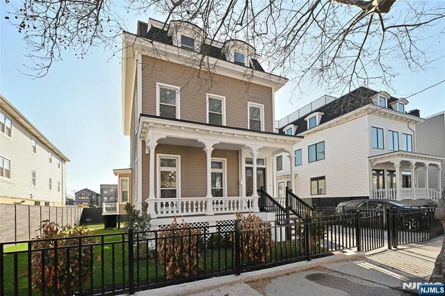 55 Reservoir Avenue, Jersey City, NJ 07307