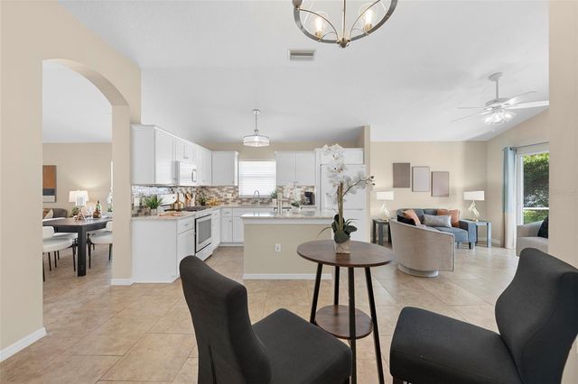 11914 WINDING WOODS WAY, Lakewood Ranch, FL 34202