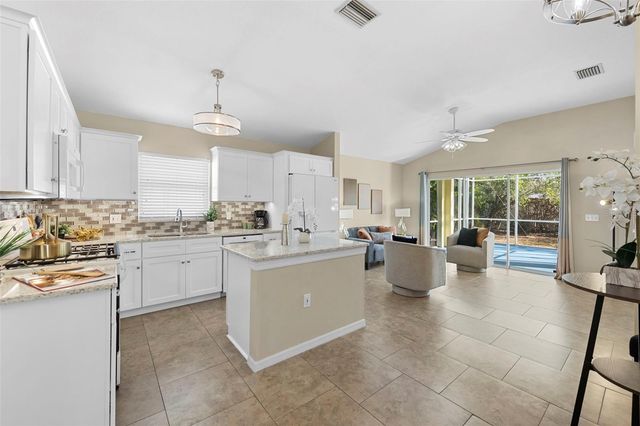 11914 WINDING WOODS WAY, Lakewood Ranch, FL 34202