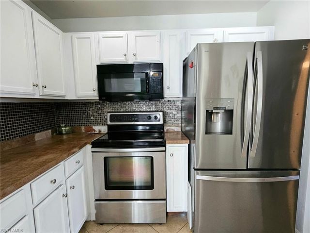 3505 34th ST SW, Lehigh Acres, FL 33976