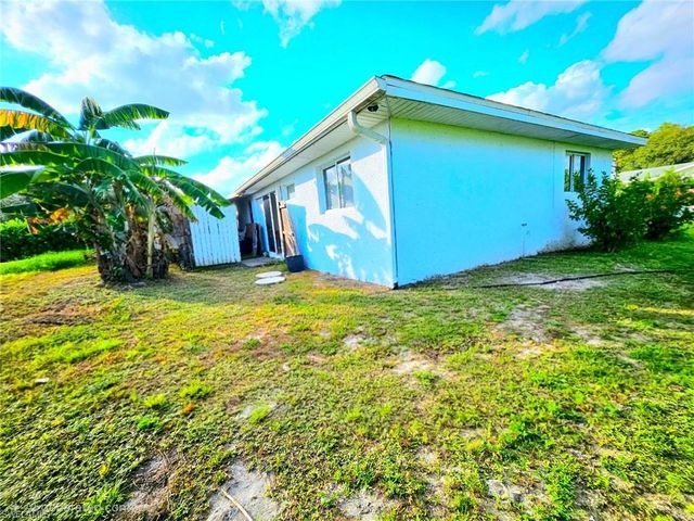 3505 34th ST SW, Lehigh Acres, FL 33976