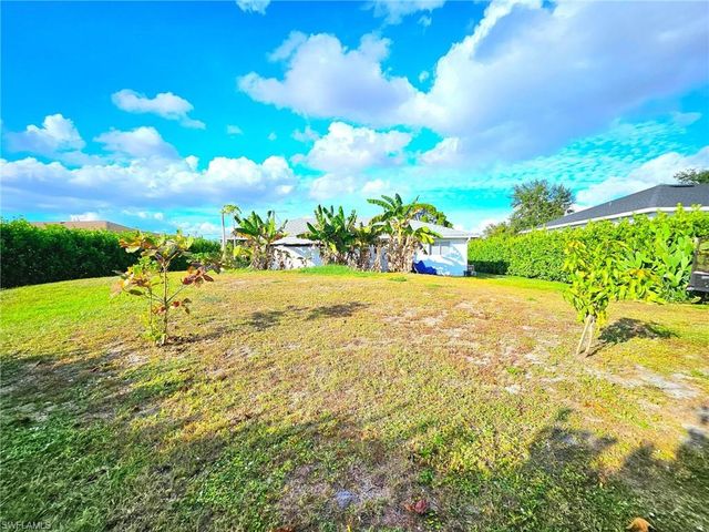 3505 34th ST SW, Lehigh Acres, FL 33976