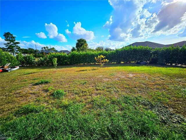 3505 34th ST SW, Lehigh Acres, FL 33976
