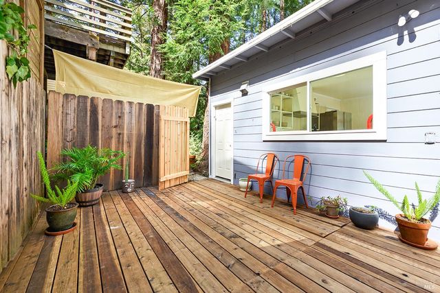 14194 Lovers Ln, Guerneville, CA 95446