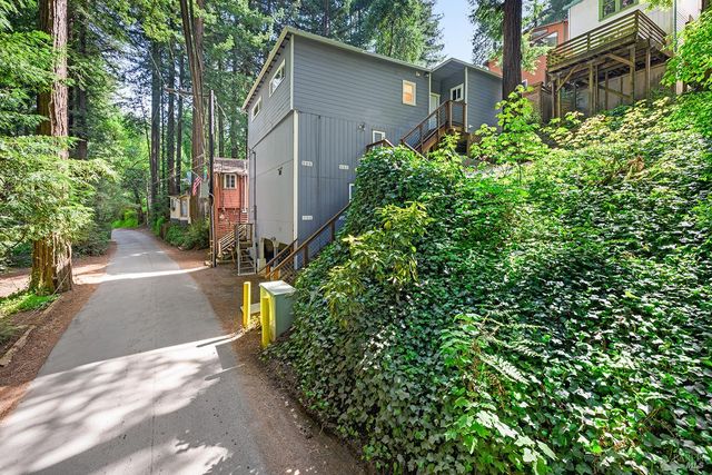 14194 Lovers Ln, Guerneville, CA 95446