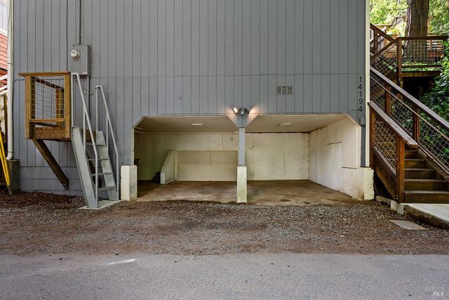 14194 Lovers Ln, Guerneville, CA 95446