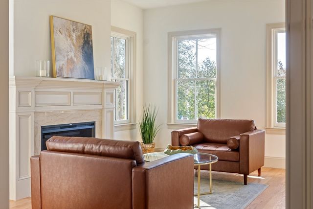 181 Lowell St, Arlington, MA 02474