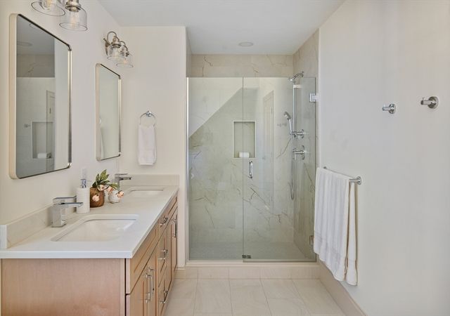 181 Lowell St, Arlington, MA 02474