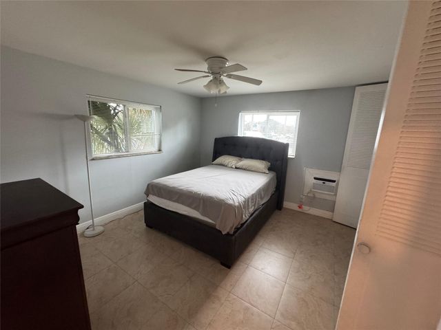 1150 E Sample Road 101, Pompano Beach, FL 33064