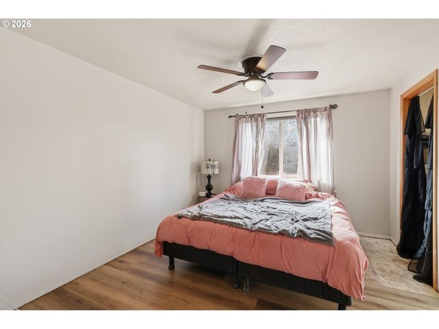 961 BUSH Ln, Creswell, OR 97426