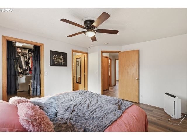 961 BUSH Ln, Creswell, OR 97426