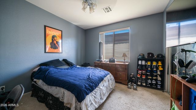 2002 W HAWKEN Way, Chandler, AZ 85286