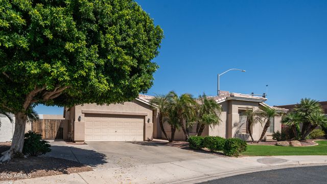 2002 W HAWKEN Way, Chandler, AZ 85286