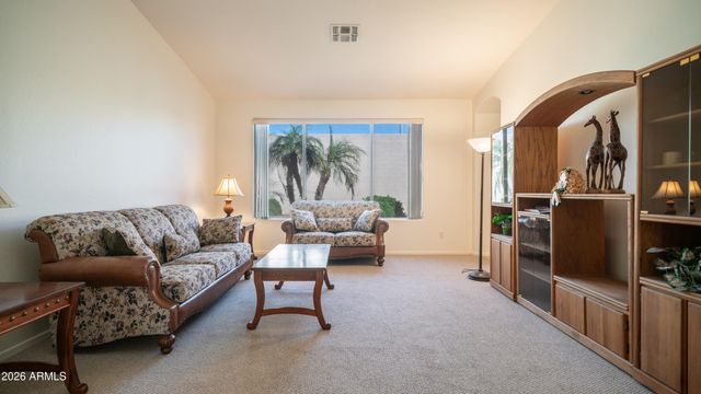 2002 W HAWKEN Way, Chandler, AZ 85286