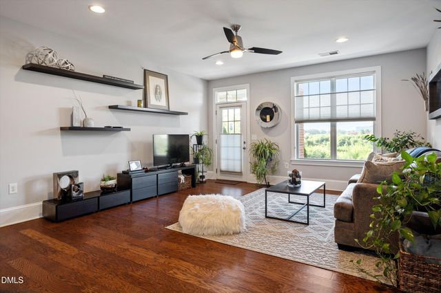 601 Finsbury Street 207, Durham, NC 27703