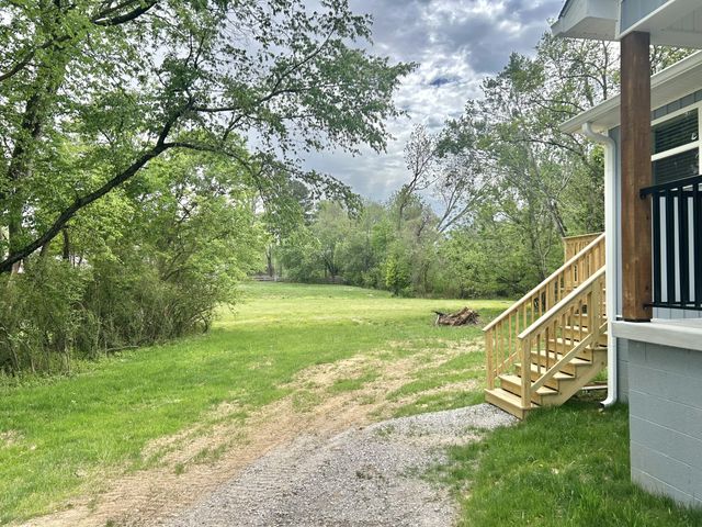 113 W Coffee St, Manchester, TN 37355