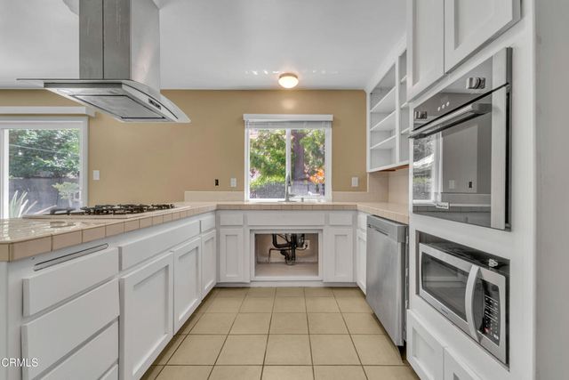 252 W Columbia Road, Thousand Oaks, CA 91360