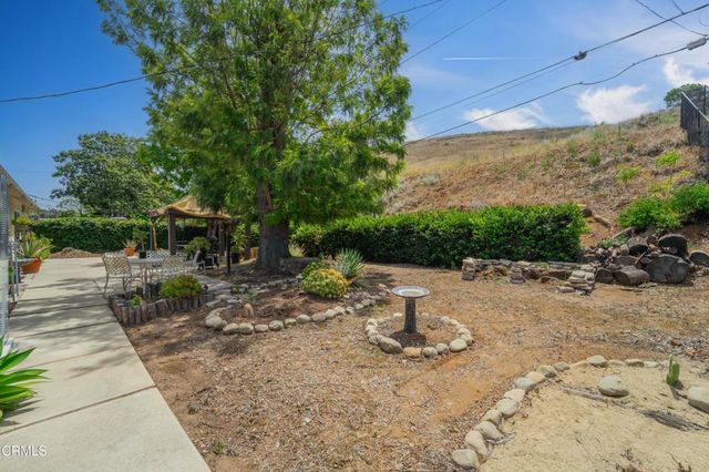 252 W Columbia Road, Thousand Oaks, CA 91360