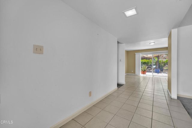 252 W Columbia Road, Thousand Oaks, CA 91360