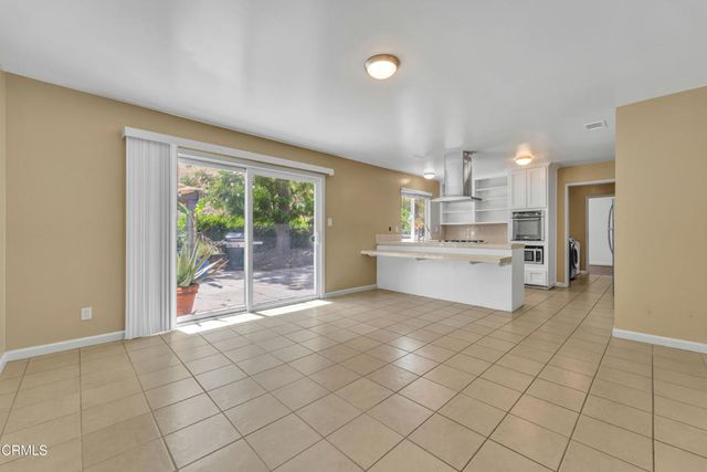 252 W Columbia Road, Thousand Oaks, CA 91360