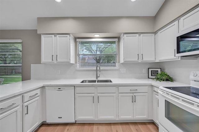 502 Dawn Drive, League City, TX 77573
