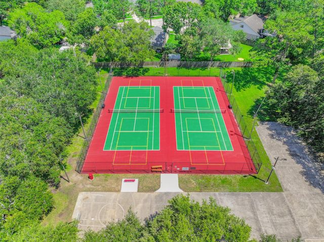 502 Dawn Drive, League City, TX 77573