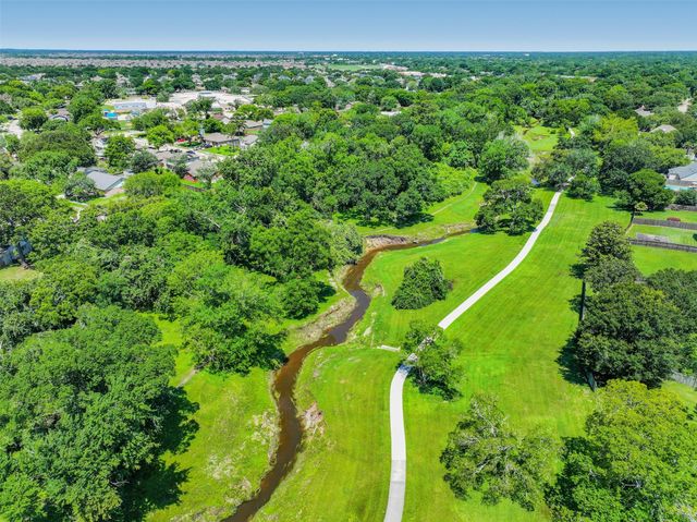 502 Dawn Drive, League City, TX 77573