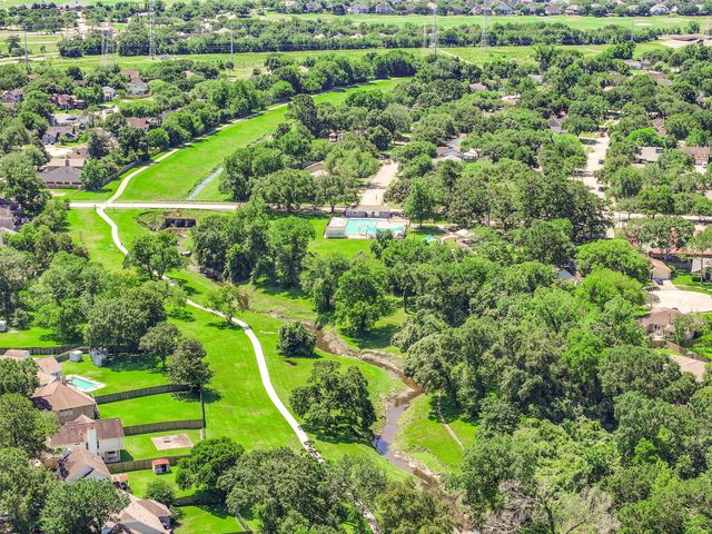 502 Dawn Drive, League City, TX 77573